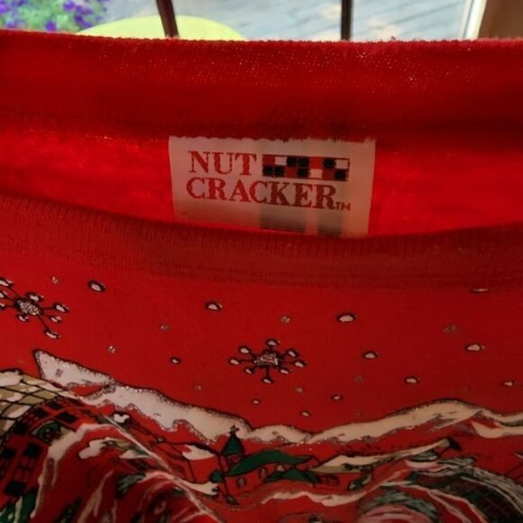 Nutcracker Vintage Sz M Red Puff Graphic Embellished Holiday House LS Sweatshirt - Picture 4 of 9